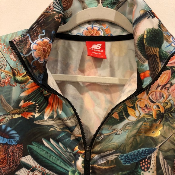 New Balance Patterned Zip Up - Picture 2 of 6